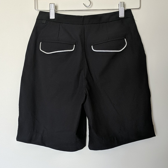 Lululemon black 'Long Story's shorts - Picture 3 of 5